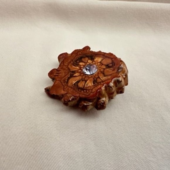 Vintage Pinecone Brooch - Picture 2 of 7